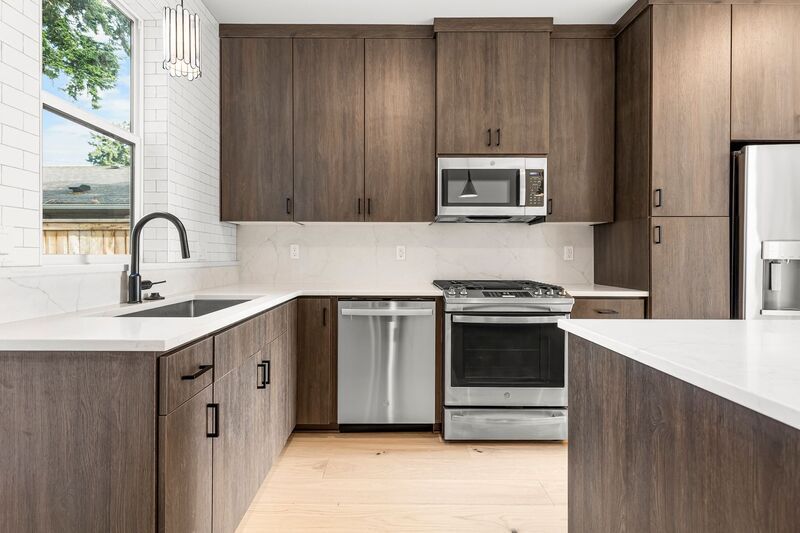 8216 N Hurst Ave in Portland, OR - Building Photo