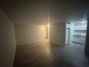 148 Burgundy Hill Ln in Middletown, CT - Building Photo - Building Photo