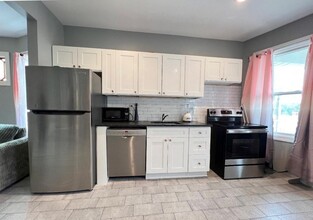 28 Pearl St in Staten Island, NY - Building Photo - Building Photo