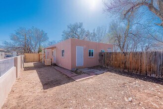 268 Osuna Rd NW in Los Ranchos de Albuquerque, NM - Building Photo - Building Photo