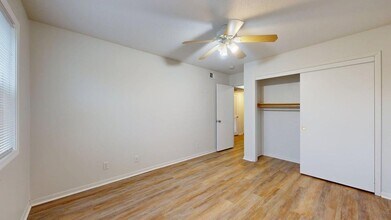 1057 NW Greenwood St in Ankeny, IA - Building Photo - Building Photo