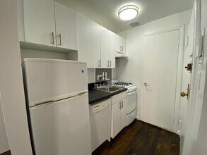 EAST 65 STREET in New York, NY - Building Photo - Building Photo