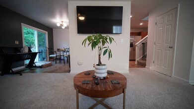 1453 Carlisle Ln in Hampshire, IL - Building Photo - Building Photo