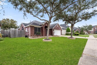 2506 Spring Landing Dr in Pearland, TX - Building Photo - Building Photo