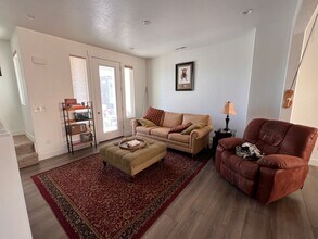 11206 Faddington Wy in South Jordan, UT - Building Photo - Building Photo