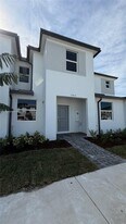 15616 SW 276th Terrace in Homestead, FL - Building Photo