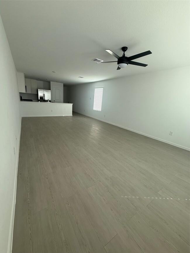 property at 1634 Gardenia Grv Ln