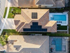 13884 Luna Dr in Naples, FL - Building Photo - Building Photo