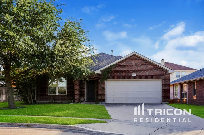 property at 5921 Sea Bass Ct