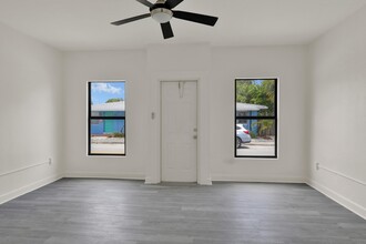 302 S K St in Lake Worth Beach, FL - Building Photo - Building Photo