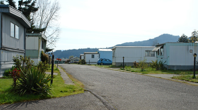 Allen's Mobile Villa in Sutherlin, OR - Foto de edificio - Building Photo