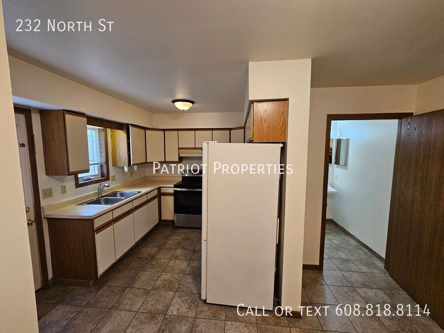 232 North St in Dane, WI - Building Photo