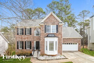 6882 Waters Edge Dr in Stone Mountain, GA - Building Photo