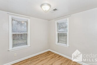 130 S Charles St in Wichita, KS - Building Photo - Building Photo