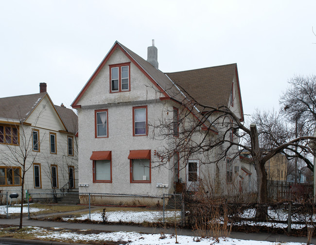 3112 Pleasant Ave S in Minneapolis, MN - Building Photo - Building Photo