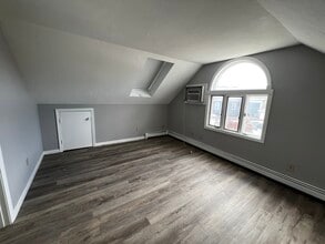 79 Summer St, Unit JNS realty trust in Kingston, MA - Building Photo - Building Photo