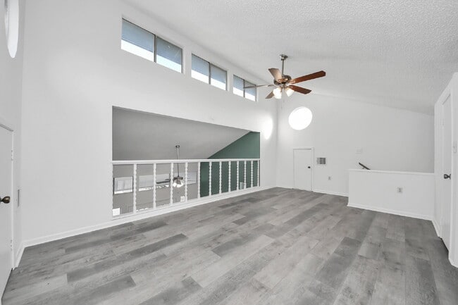 129 Tarpon St in Hitchcock, TX - Building Photo - Building Photo