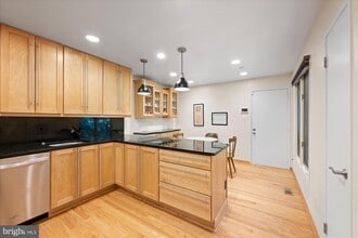 7714 Whiterim Terrace in Potomac, MD - Building Photo - Building Photo