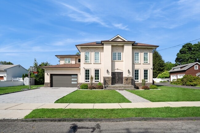 105 Westervelt Pl in Cresskill, NJ - Building Photo - Building Photo