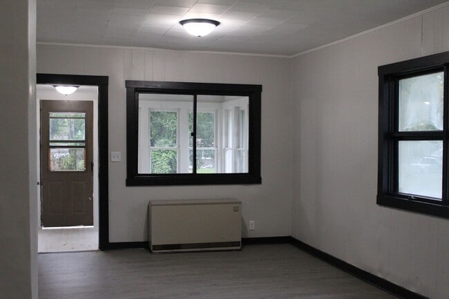 405 Lindoo Ave E in Ladysmith, WI - Building Photo - Building Photo