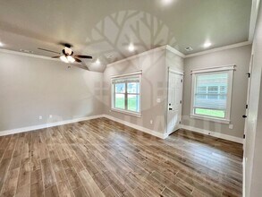 543 Bradford Dr in Springdale, AR - Building Photo - Building Photo