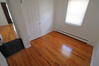 803 2nd St in Secaucus, NJ - Building Photo - Building Photo