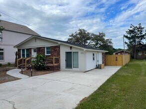 506 32nd Ave S in Atlantic Beach, SC - Building Photo - Building Photo