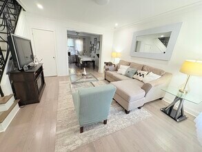 423 Naomi St in Philadelphia, PA - Building Photo - Building Photo