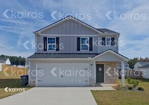 111 Maple Dr in Milner, GA - Building Photo