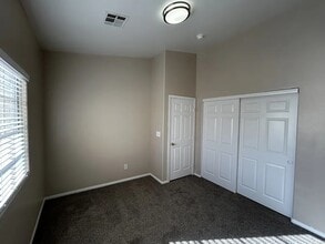 4334 Beach Cliff Ave in North Las Vegas, NV - Building Photo - Building Photo