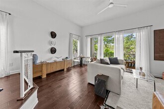 727 Coral Reef Dr in Tampa, FL - Building Photo - Building Photo
