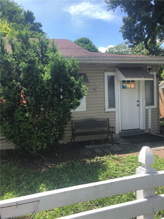 9 Orchard St in Greenwood Lake, NY - Building Photo