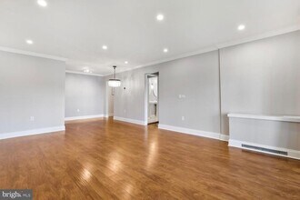 10300 Westlake Dr in Bethesda, MD - Building Photo - Building Photo