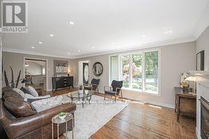 885 Long Dr in Burlington, ON - Building Photo - Building Photo