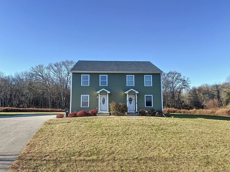 42 Nature Ave-Unit -A in Colchester, CT - Building Photo