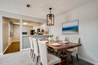 2260 E Geddes Ave in Centennial, CO - Building Photo - Building Photo