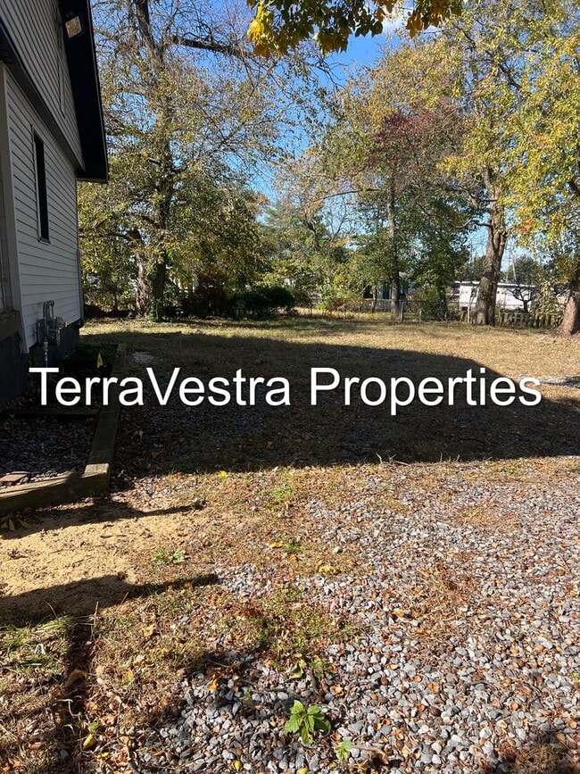 204 W Landing Rd in Mantua, NJ - Building Photo - Building Photo