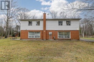 910 Concession Rd 17 W in Tiny, ON - Building Photo