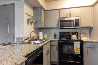 BX5 in Dallas, TX - Foto de edificio - Interior Photo