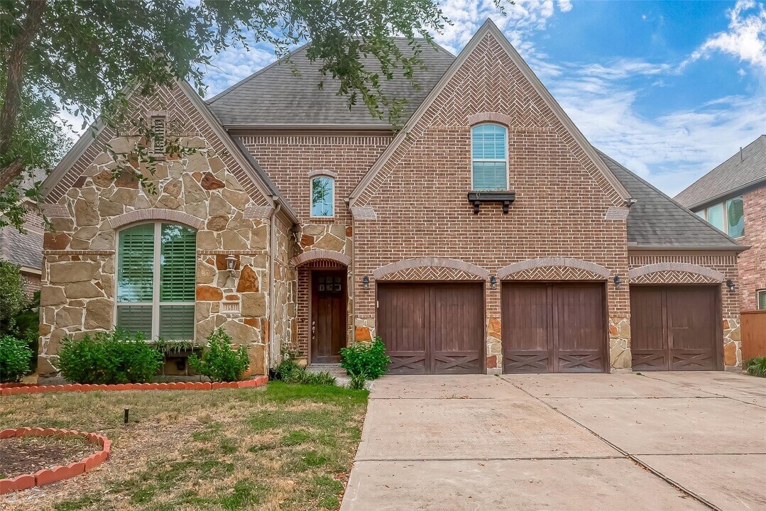 16811 Kilgarth Dr in Richmond, TX - Building Photo