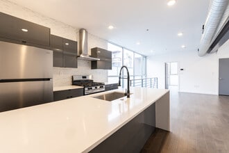 1520 N Marshall St, Unit 1 in Philadelphia, PA - Foto de edificio - Building Photo