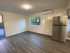 530 2nd Pl in Solvang, CA - Building Photo - Building Photo