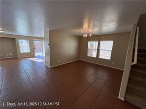 11709 Royal Derwent Dr in Las Vegas, NV - Building Photo - Building Photo