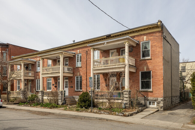 157 St. Andrew St in Ottawa, ON - Building Photo - Primary Photo