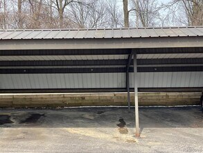 30042 W 12 Mile Rd in Farmington Hills, MI - Building Photo - Building Photo