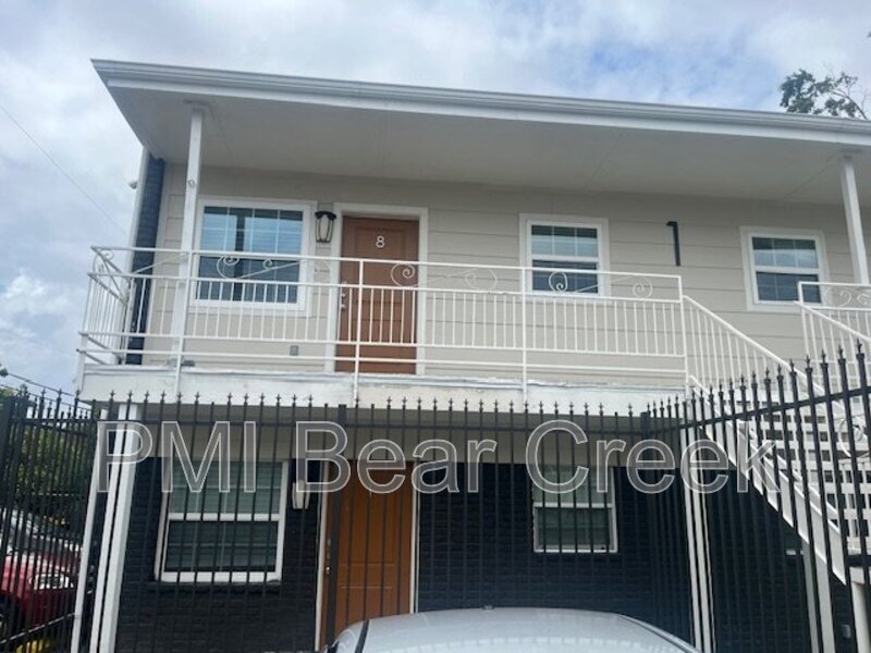 1824 Thonig Rd in Houston, TX - Building Photo