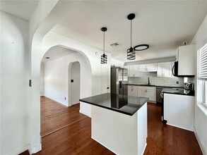 5521 Gulfport Blvd S in Gulfport, FL - Building Photo - Building Photo