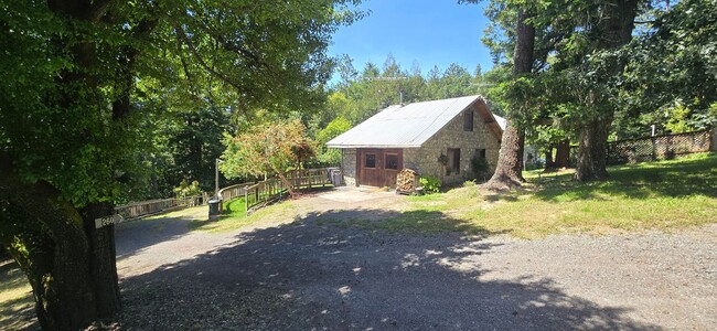 property at 260 Silala Ln
