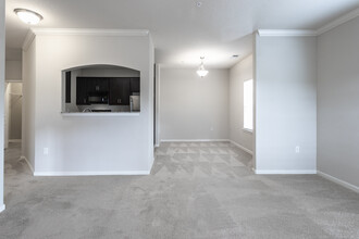 Meridian Harbourview in Suffolk, VA - Building Photo - Interior Photo