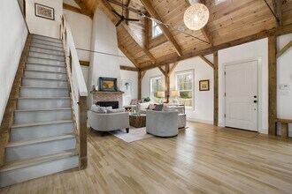 320 Wainscott Harbor Rd in Sagaponack, NY - Building Photo - Building Photo